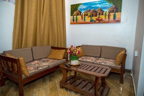 TV - Mikocheni Condo Hotel (Dar es Salaam)