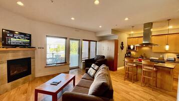 Condo (Marina View on the Harbour) | Exterior