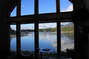 Ferienhaus (Hot Tub & Waterfront / Doc Holiday Ca) | Innenbereich