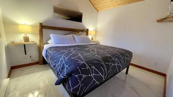 Ferienhaus (Hot Tub & Waterfront / Doc Holiday Ca)