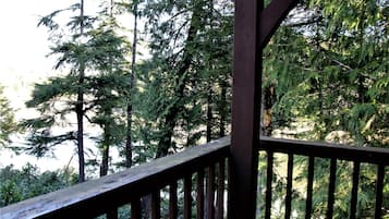 Cottage (Waterfront Post and Beam Cottage!) | Balcony