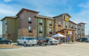 Vista frontal de la propiedad