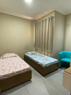 3 bedrooms, blackout curtains, free WiFi, bed sheets - Imperial Park (Cornelio Procopio)
