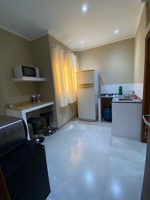 家庭公寓 | 私人厨房 | 冰箱、微波炉、炉灶、茶具/咖啡用具