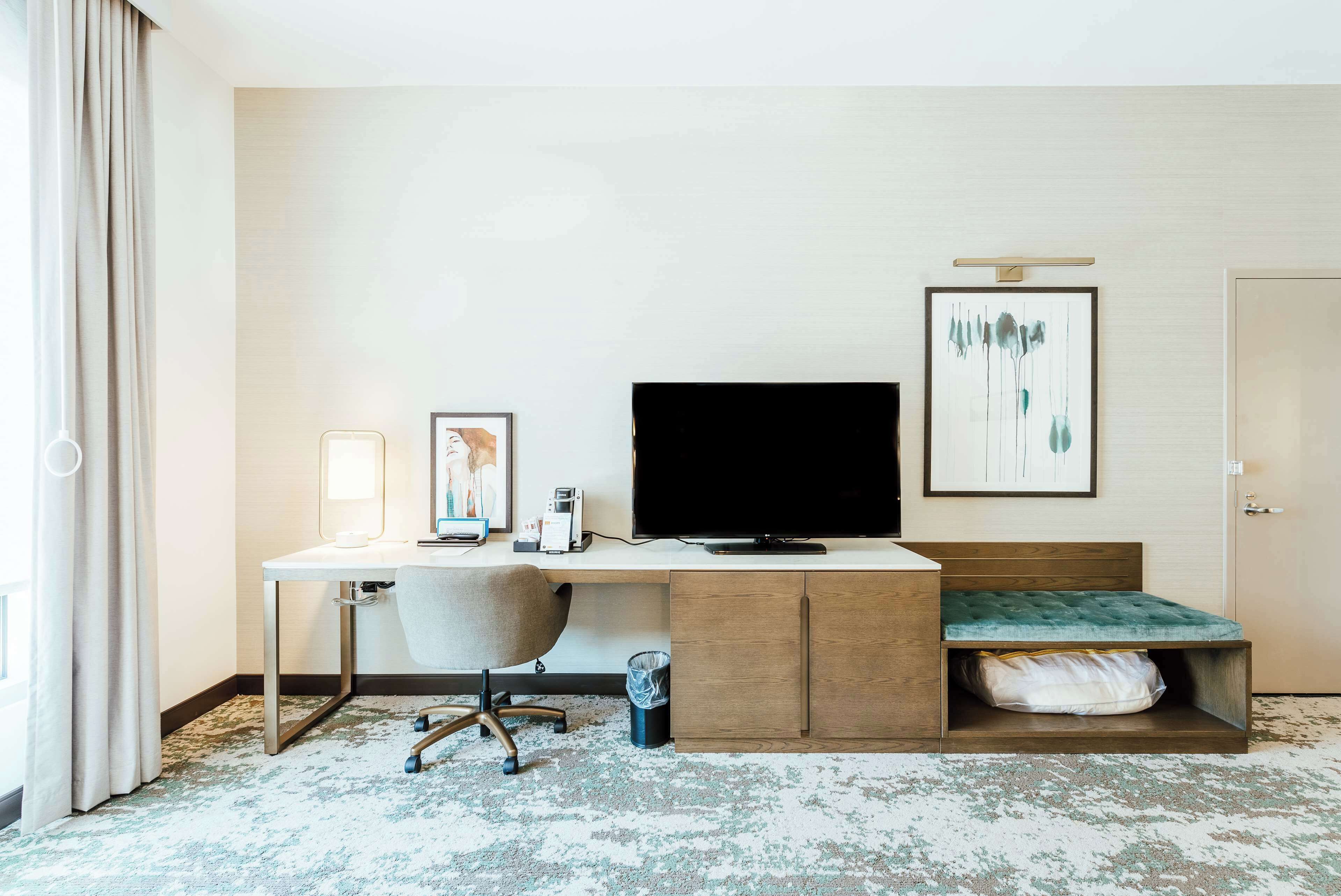 1 bedroom, egyptian cotton sheets, premium bedding, in-room safe