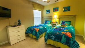 5 bedrooms, iron/ironing board, travel cot, free WiFi - Wonderful Vacation Villa/Close to Disney, Epcot, Wide World of Sports and Golf (Kissimmee)