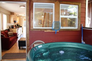 Cottage (Waterfront 2 bedroom Cottage with Hot) | 2 bedrooms, individually decorated, individually furnished, bed sheets
