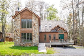 Exterior - Almost Heaven - 72 Brookside Road

Almost Heaven - Hot Tub, Fireplace, Handicap Accessible, Pet Friendly (Davis)