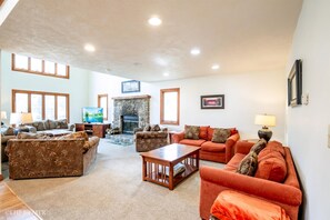 Fireplace, DVD player