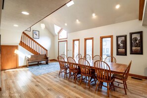 Dining - Almost Heaven - 72 Brookside Road

Almost Heaven - Hot Tub, Fireplace, Handicap Accessible, Pet Friendly (Davis)