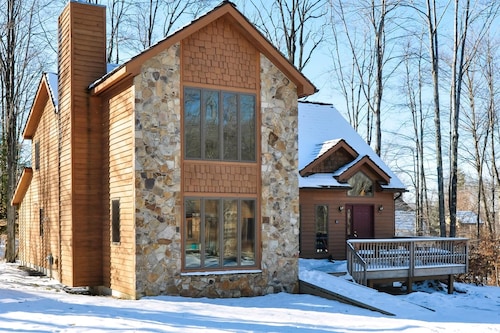 6 makuuhuoneen asunto Davisissä