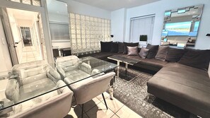 Téléviseur, console de jeux vidéo, Netflix