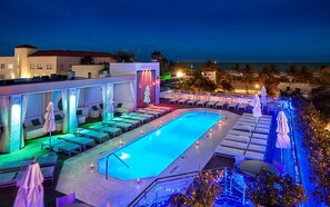 Pool - CasaGrandeSouthBeach by AmericanVacationLiving 4RM (Miami Beach)