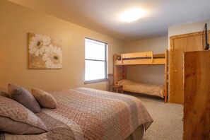 4 Schlafzimmer, kostenloses WLAN, Bettwäsche