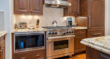 Willows 202 | Luxury 2BR Vail Village