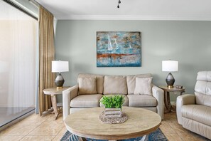 TV - Bluewater 1102 ~ In/Outdoor/Kiddie Pools, Hot Tub, Fitness Room + $400 in FREE Activities Daily (Orange Beach)