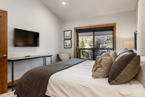 2 chambres, literie de qualité supérieure, fer et planche à repasser