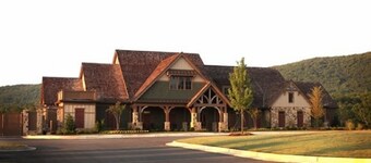Black Bear Lodge Cabin