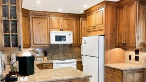 Private kitchen - Riva Ridge 720 | 2BR Vail Village (Vail)