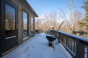Property grounds - Bear Run - 279 Ridge Road

Bear Run - Lake Access, Pet Friendly, Hot Tub, Private Lot (Davis)