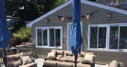 Stay at beautiful Leisure Lake Lodge