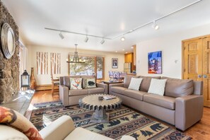 TV, fireplace - Riva Ridge 655 | 2BR Vail Village (Vail)