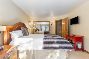 2 bedrooms, iron/ironing board, WiFi, bed sheets - Riva Ridge 655 | 2BR Vail Village (Vail)