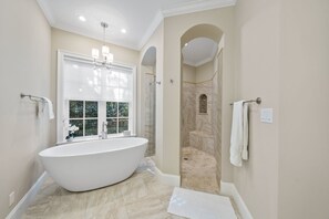 Towels - ☀️🌊Private Pool/6 Seater Golf Cart! No Added Fees! (Destin)
