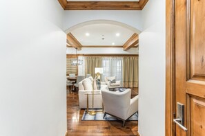 Interior - Willows 103 | Luxury 2BR Vail Village (Vail)