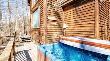Baignoire à remous extérieure