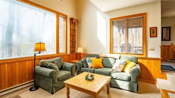 Living area - Brookside - 162 Northpoint Way (Davis)