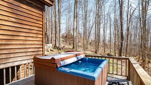 Outdoor spa tub - Brookside - 162 Northpoint Way (Davis)