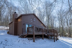 Exterior - White Deer - 134 Cabin Mountain Road

White Deer - Lake Access, Hot Tub, Pet Friendly, Keurig (Davis)