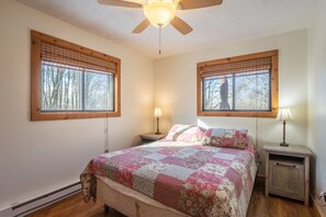 3 bedrooms, free WiFi, bed sheets