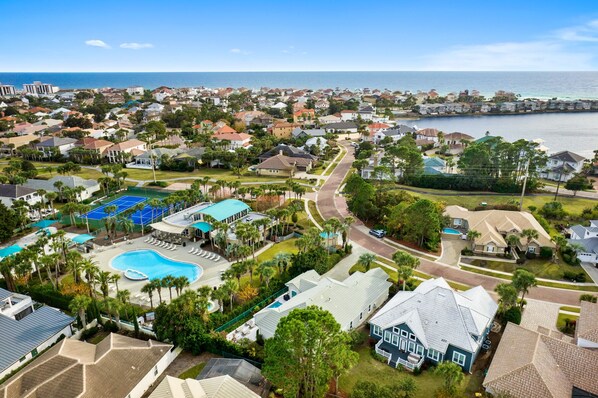 المنشأة من الخارج