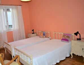 2 soverom, skrivebord, wi-fi og sengetøy