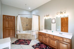 Towels - Huck`s Place - 118 Brookside Drive

Huck`s Place - Great Access to Local Hiking Trails, Air Conditioning, Pool Table, Pet Friendly (Davis)