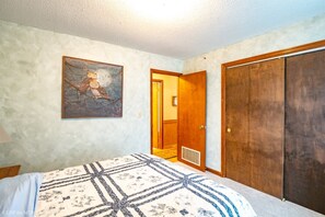 2 habitaciones, wifi gratis y ropa de cama