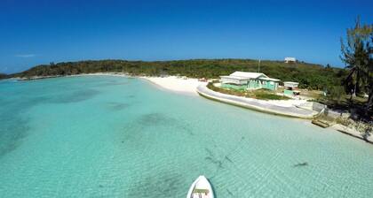 Secluded beach house on Hooper's Bay, Great Exuma, The Bahamas