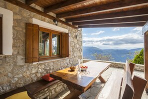 Terrace/patio - Rock Dandy Deluxe Chalet | Fireplace & Sauna (Distomo-Arachova-Antikyra)