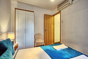 1 chambre, fer et planche à repasser, Wi-Fi, draps fournis