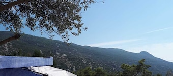 Romantic luxury "honeymoon" hideaway in the hills above Kalkan in a rural idyll