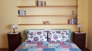3 habitaciones, caja de seguridad en la habitación y escritorio 