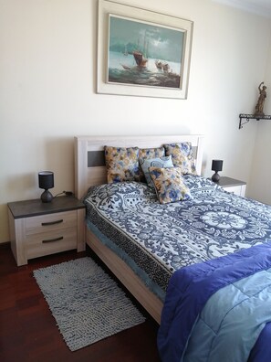 2 Schlafzimmer, Bügeleisen/Bügelbrett, kostenloses WLAN, Bettwäsche