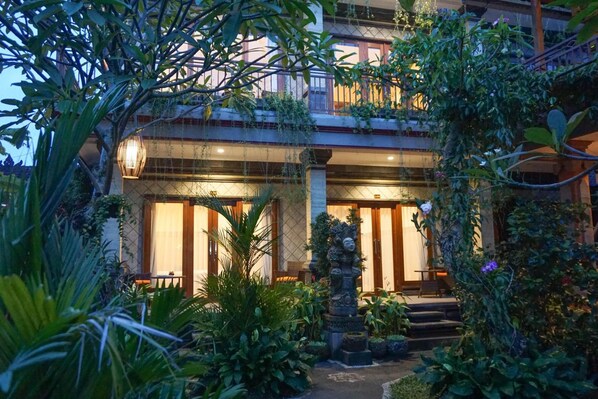 Exterior - Three Brothers Guest House (Ubud)