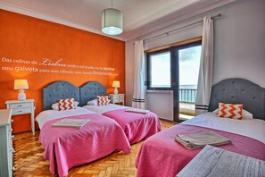 6 bedrooms, iron/ironing board, WiFi, bed sheets - Apolónia 7F (Lisboa)