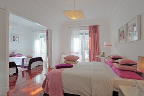 5 habitaciones, tabla de planchar con plancha, wifi y ropa de cama 