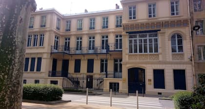 Large apartment of character with private courtyard.