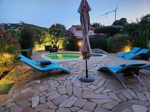 Piscine extérieure, piscine chauffée