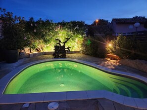 Piscine extérieure, piscine chauffée